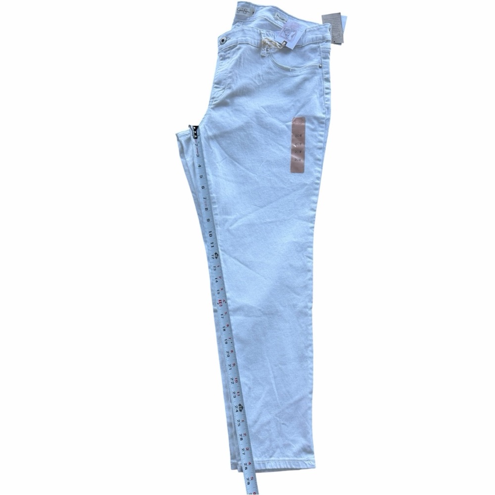 NWT Jessica Simpson Plus Size Super Skinny White Jeans 20W Flawless Flex Stretch - Picture 13 of 14